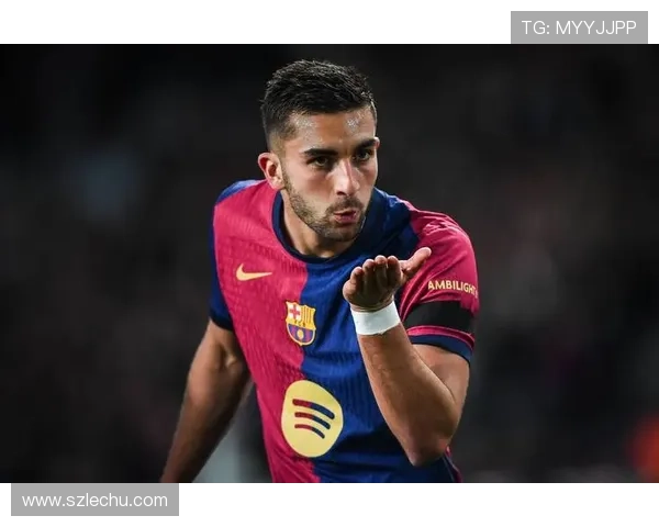 登贝莱与费兰·托雷斯边路战术适配性对比分析