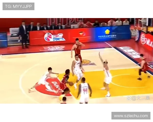 什么是违体犯规？篮球裁判如何判定场上争议动作